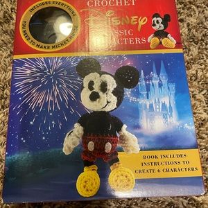 Mickey crochet kit
